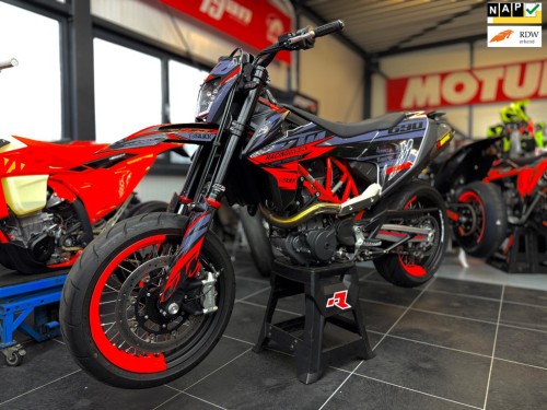 KTM 690 SMC R 2020 Supermoto Supermotard TOPSTAAT!