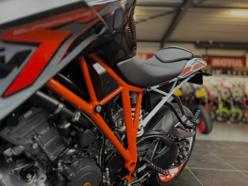 KTM 1290 SuperDuke R 2014 Naked bike garantie TOPDEAL