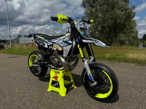 Husqvarna Te 300i KTM EXC TPI 2020 Supermoto Supermotard a2