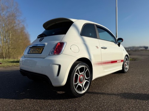 Fiat 500 1.4-16V Abarth 210pk Topdeal!