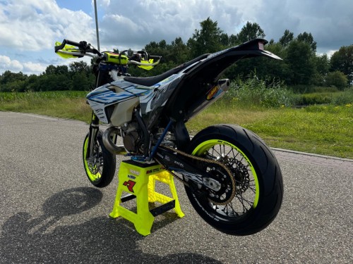 Husqvarna Te 300i KTM EXC TPI 2020 Supermoto Supermotard a2