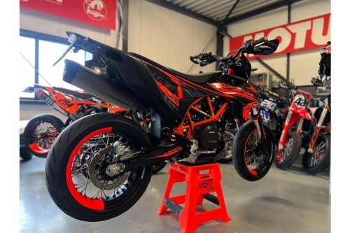 KTM 690 SMC R Supermoto A2 Supermotard 2022 model