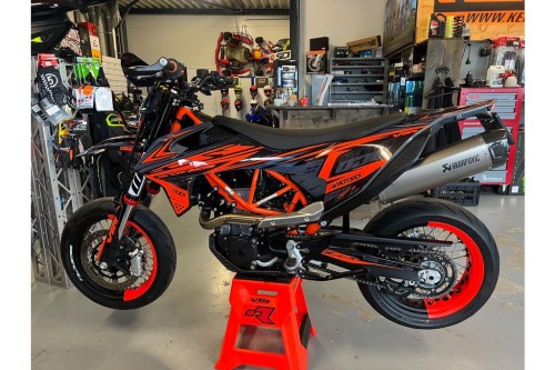 KTM 690 SMC R Supermoto A2 Supermotard 2022 model