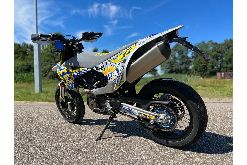 Husqvarna 701 2022 Supermoto Supermotard A2